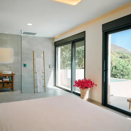 Young Denia Bed & Breakfast