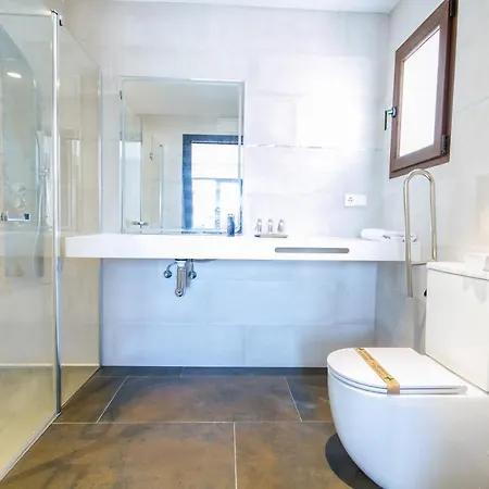 Young Denia Bed & Breakfast 4*