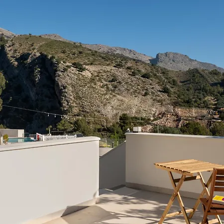 La Casa Del Pantano Bed & Breakfast *