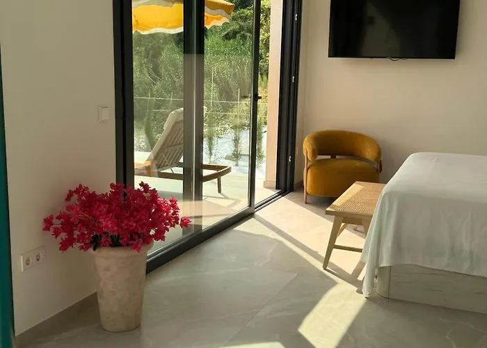 La Casa Del Pantano Bed & Breakfast 4*